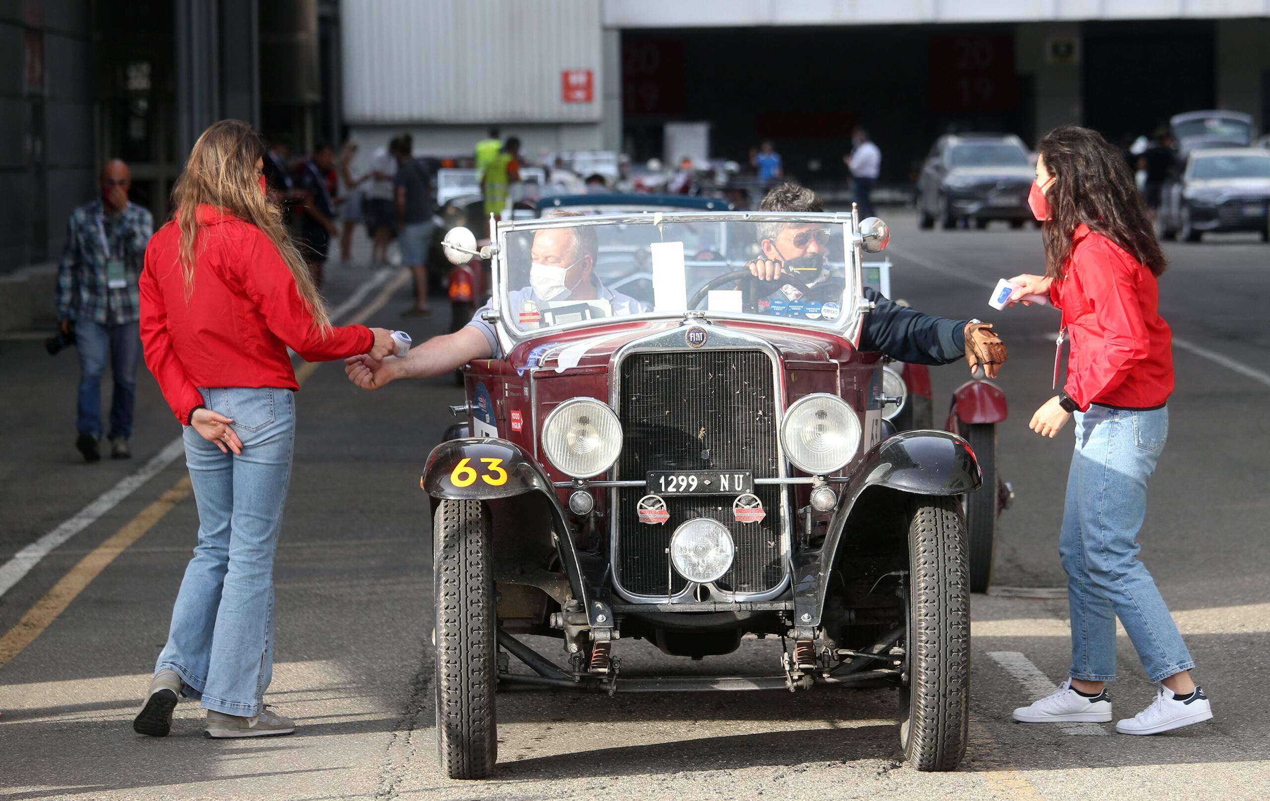 Cambia la testa della classifica. La sfida per la vittoria della 1000Miglia 2021 si chiude nel pomeriggio a Brescia